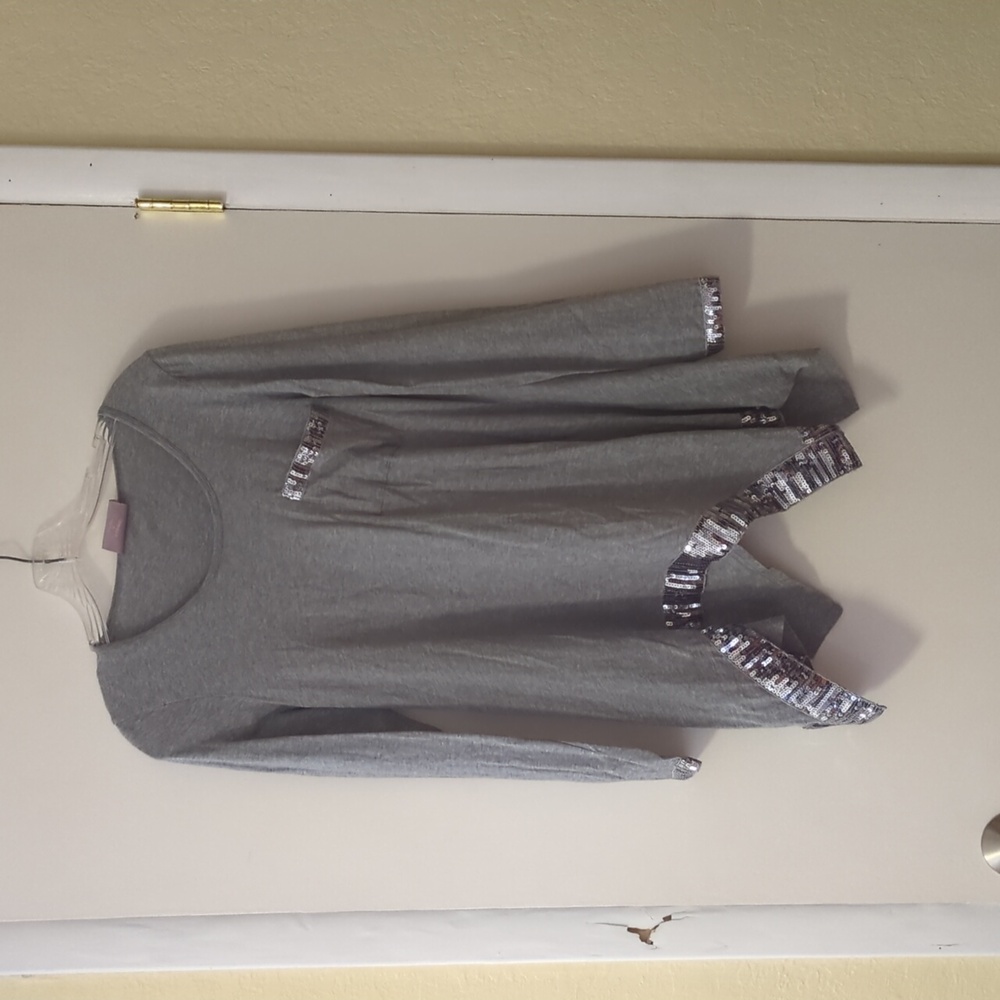 Romeo and Juliet Couture long sleeve top